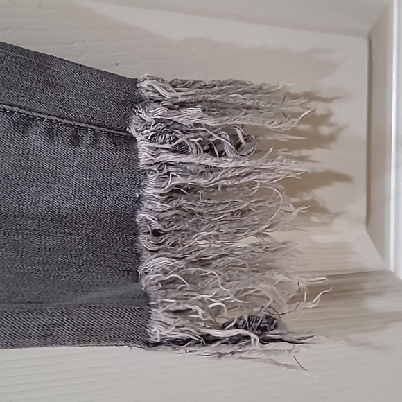 Karlie Fringe Skinny Stretch Mid-to-High-Rise Grey Jeans, Size 26 - Picture 4 of 9